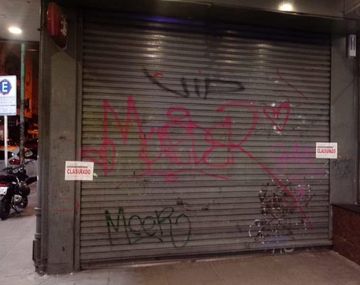 Las fotos que muestran que al supermercado lo cerraron por fallas bromatológicas