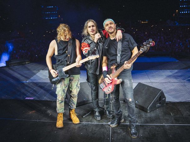 Airbag agotó dos Vélez en tiempo récord y sumó una tercera fecha