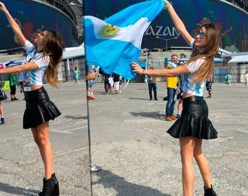 Pampita, flameando la Bandera argentina en el estadio Kazán Arena