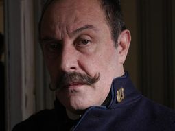Murió el actor uruguayo Alejandro Urdapilleta
