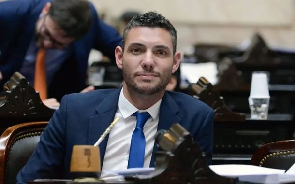 Damián Arabia, el más libertario de los diputados macristas. Damián Arabia, el más libertario de los diputados macristas.