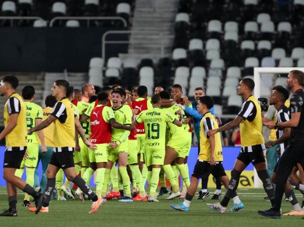 Remontada épica: Palmeiras perdía 0-3 ante Botafogo y lo terminó ganando 4-3