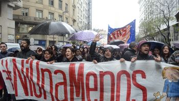 Ni una menos, un grito que no cesa Ni una menos, un grito que no cesa