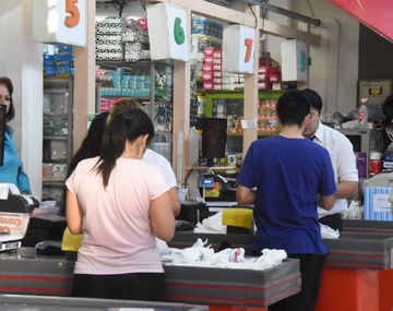 Finde extra largo y sin bancos por 5 días: cómo retirar efectivo sin ir al cajero