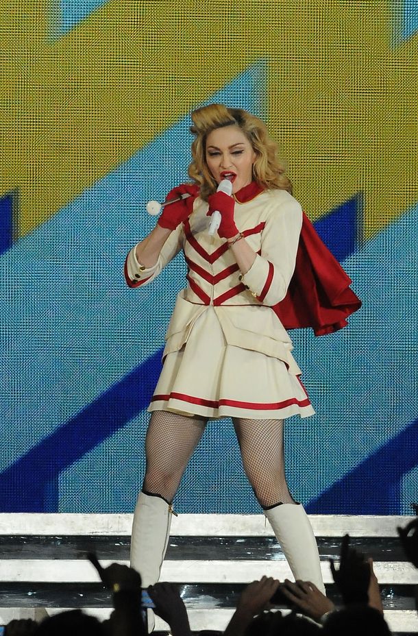 Madonna, peleada con sus fans chilenos por fumar