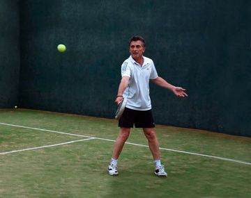 Macri se lesionó este jueves jugando al paddle con Patricia Bullrich