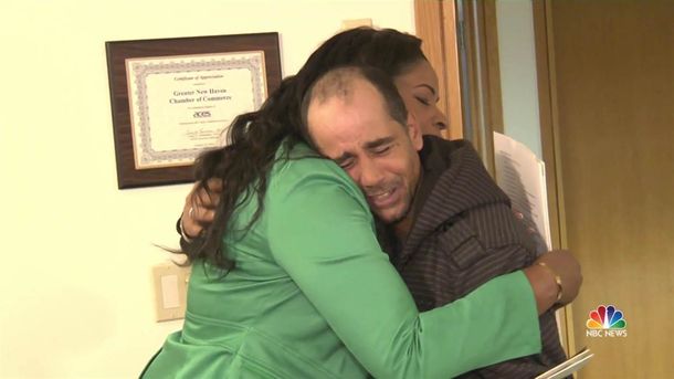 Un indigente devolvió un cheque de 10 mil dólares