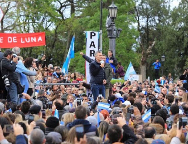 Macri, en la marcha de Entre Ríos: insistió con que ahora viene la creación de empleo