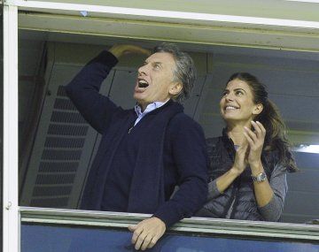 Mauricio Macri con Juliana Awada en cancha de Boca