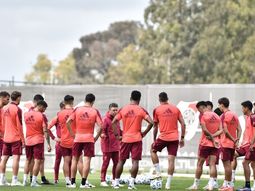 la posible formacion de river para enfrentar a estudiantes: las dos dudas de gallardo la posible formacion de river para enfrentar a estudiantes: las dos dudas de gallardo