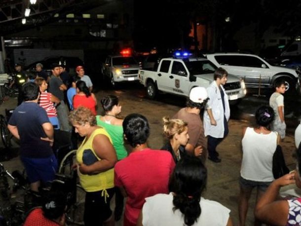 Hincha de Newells, en terapia intensiva tras un piedrazo de barras de Olimpia