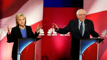 hillary y sanders chocaron en el ultimo debate democrata hillary y sanders chocaron en el ultimo debate democrata