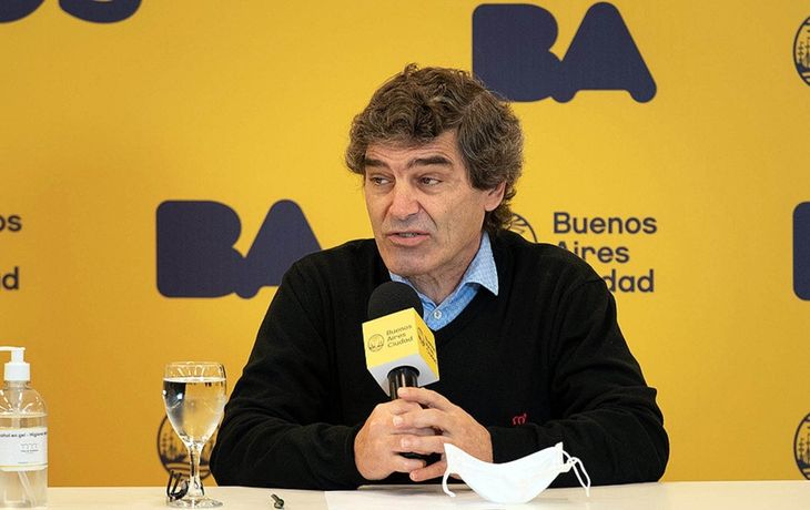 Fern&aacute;n Quir&oacute;s, ministro de Salud porte&ntilde;o