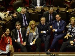 la asamblea legislativa proclamo presidente a macri y vice a michetti la asamblea legislativa proclamo presidente a macri y vice a michetti