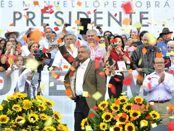 López Obrador, candidato del Partido Revolución Democrática (PRD)