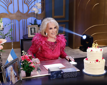 Mirtha se emocionó al celebrar 57 años de su programa: Me hicieron muy feliz