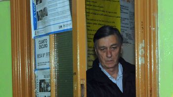 binner cruzo a sanz: gobernar por decreto es eludir responsabilidades binner cruzo a sanz: gobernar por decreto es eludir responsabilidades