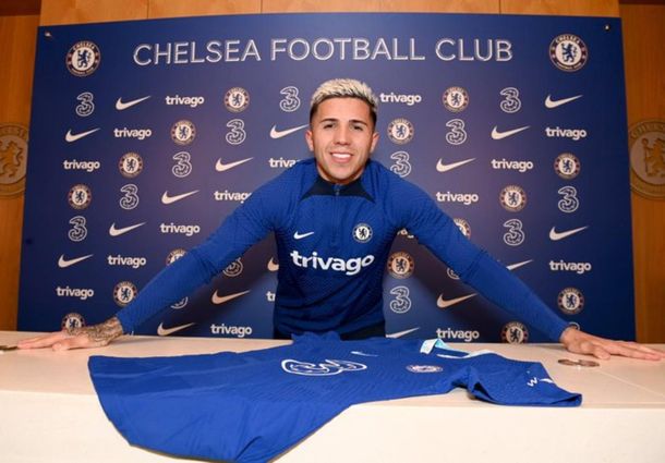 La presentación a pura cumbia de Enzo Fernández en Chelsea