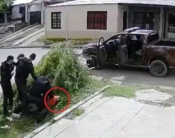 Apartan a los policías de Paraná que le rompieron la rodilla a un joven