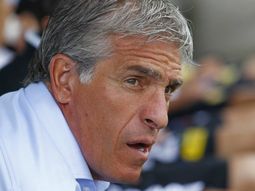 Omar Labruna se postuló para dirigir a Independiente: Hay ganas