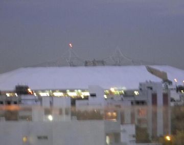 Otra vez se rajó el techo del Estadio Único por el temporal