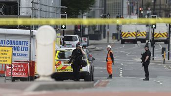 Al menos 22 personas murieron en el atentado Al menos 22 personas murieron en el atentado