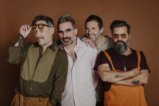 Love of Lesbian lanzó su nuevo álbum Ejército de Salvación