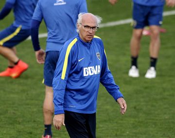 Bianchi cambiaría el 75% de la defensa buscando la reacción