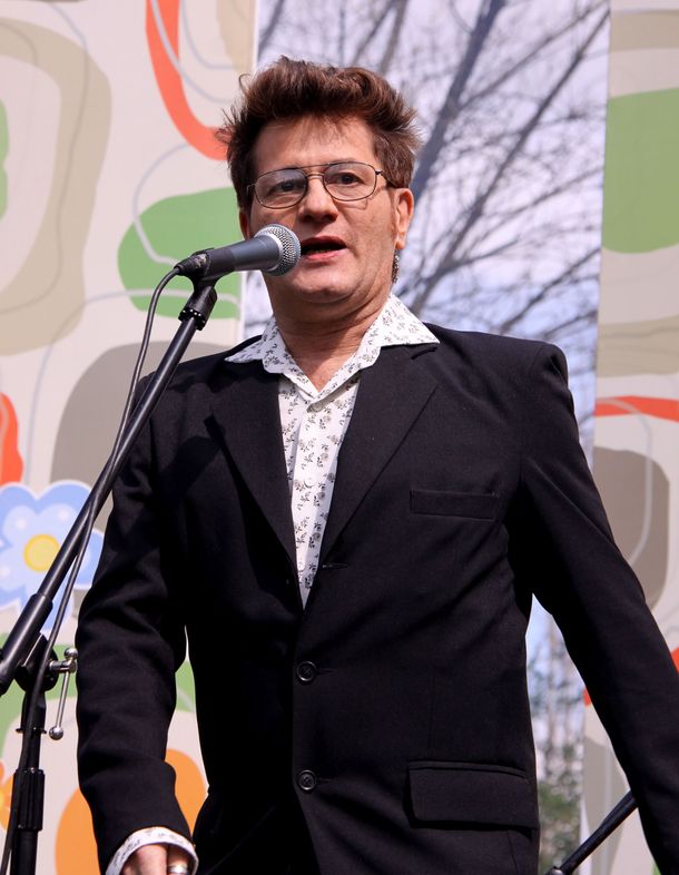 Pipo Cipolatti festejó el día de la Primavera en Graduados