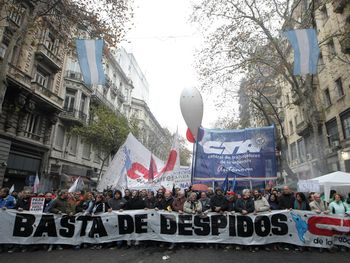 Cortes y movilizaciones a Plaza de Mayo por una protesta de la CTA y ATE