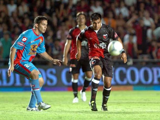 Arsenal se mide con Colón tras cinco partidos sin triunfos