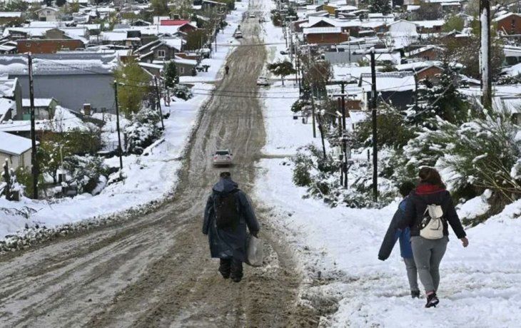 Alerta amarilla por nevadas y frío extremo en dos provincias argentinas