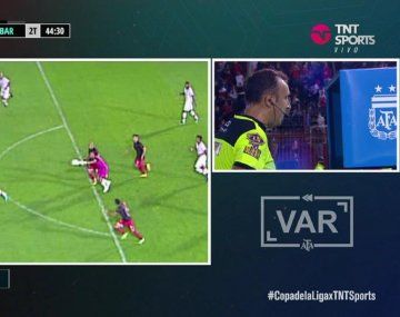El VAR anuló el gol del triunfo de Huracán
