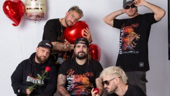 nuestro romance celebra el dia de los enamorados con un increible show nuestro romance celebra el dia de los enamorados con un increible show