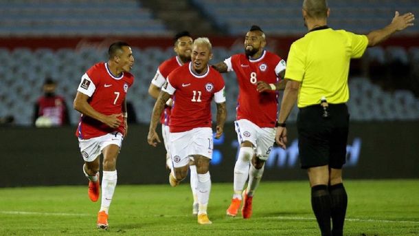 Eliminatorias: Chile citó a un delantero argentino para el choque contra Colombia