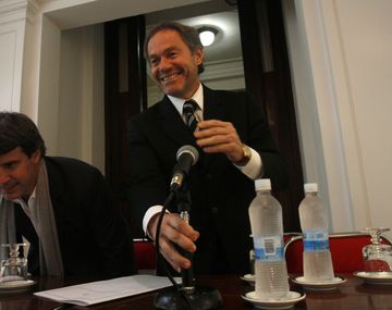 Para Gustavo Ferrari