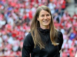 hito en la bundesliga: marie-louise eta es la primera dt en ganar en una liga top de futbol masculino hito en la bundesliga: marie-louise eta es la primera dt en ganar en una liga top de futbol masculino
