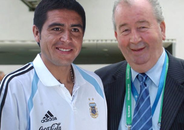 Riquelme-grondona_telam