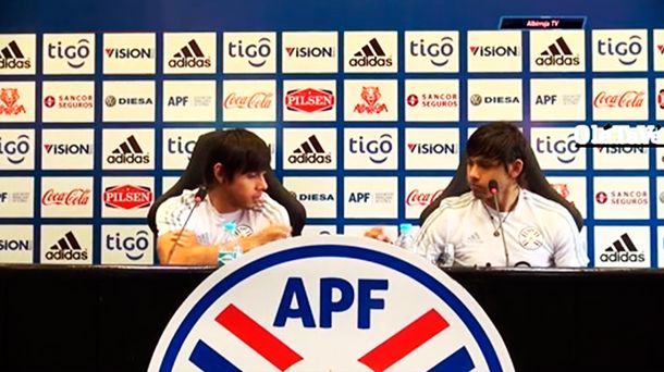 Los mellizos Romero se divirtieron ante la prensa