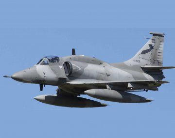 Un avión de la Fuerza Aérea tuvo un aterrizaje de emergencia