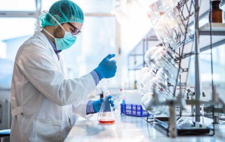 Bioquímicos cobrarán un copago a los pacientes para hacer los análisis