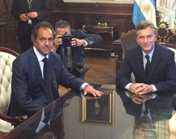 Daniel Scioli ya está en la Casa Rosada reunido con Mauricio Macri