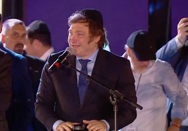 Javier Milei, en la celebración judía de Janucá en una plaza de Palermo: Las fuerzas del cielo van a apoyar a la Argentina y a Israel
