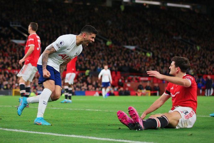 El festejo del Cuti Romero que causó polémica en la Premier League