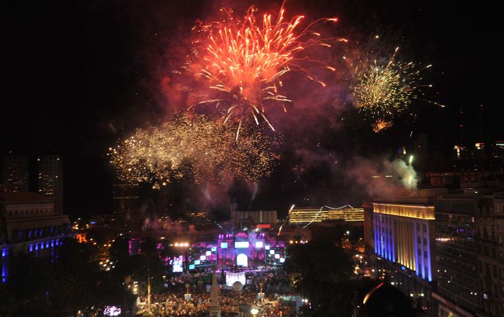 Una multitud festejó en Plaza de Mayo los 30 años de democracia
