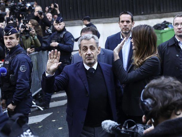 Así fue el ingreso a una cárcel en Francia del expresidente Nicolás Sarkozy