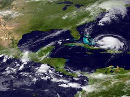 el huracan joaquin avanza a categoria 3 y amenaza a ee.uu. y al este de bahamas el huracan joaquin avanza a categoria 3 y amenaza a ee.uu. y al este de bahamas