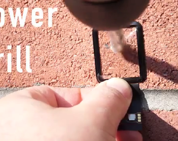 Apple Watch: Tratan de perforar su pantalla