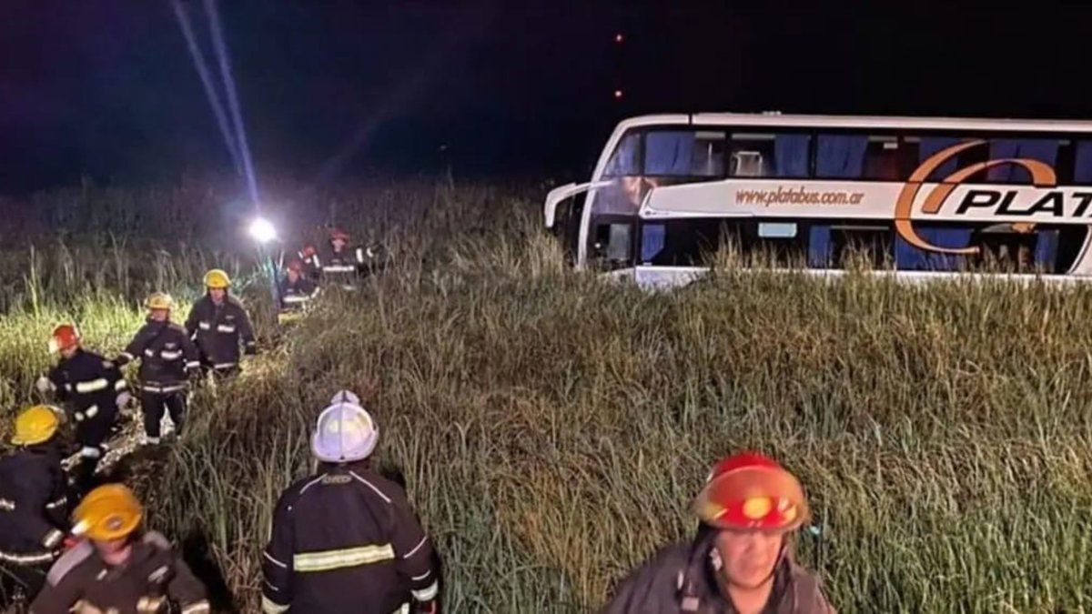 Trágico accidente en Ruta 2: al menos un muerto y 14 heridos tras el ...