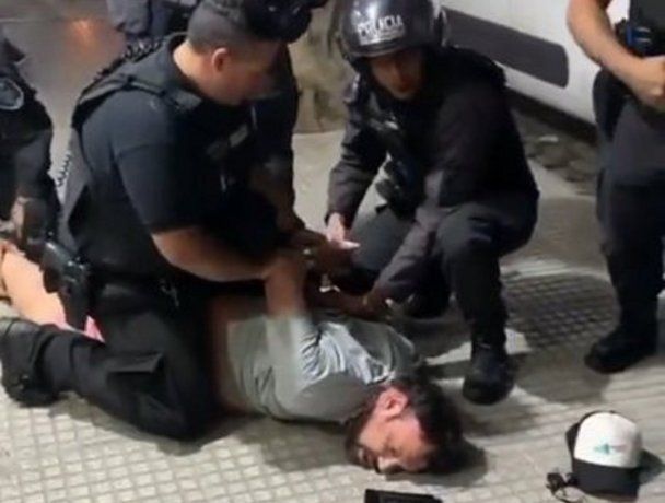 Detuvieron al periodista Ezequiel Guazzora